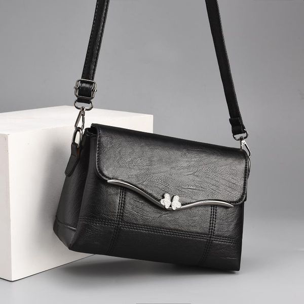 

2020 luxury fashion women crossbody bling butterfly lock bags soft leather shoulder bags for ladies handbags designer jd02061