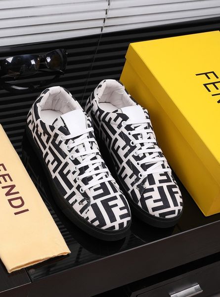 

fast delivery high-end luxury men's casual sneakers triple fashion design brand platform men's shoes classic vintage pattern size, Black