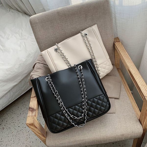 

original design products 2020 new leisure shoulder bag fashion simple large capacity rhombic chain tote bag