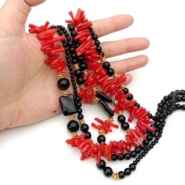 

18'' 3 rows red coral black onyx necklace, Silver