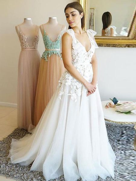 

charming 3d floral spring wedding dresses boho bohemian lace appliqued wedding party dress v neck arabic plus size princess bridal gown, White