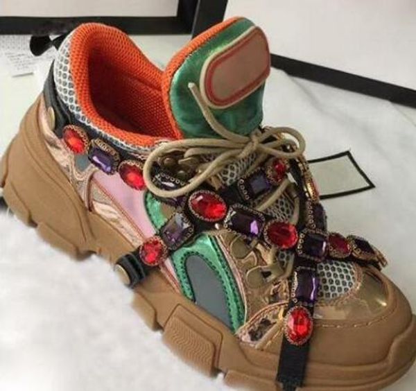 

Summer pring women men ca ual hoe real leather with me h rhine tone cry tal luxury embelli hed cro buckle trap removable neaker