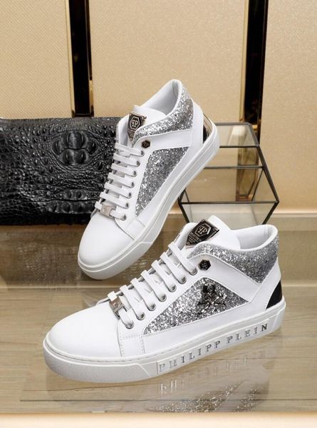 

2019 ladies new fashion waterproof couple version casual sports shoes