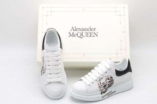 

2020 latest oversized sneakers men's and women's casual shoes fashion trend comfortable shoe size 35-45 type 39745400514