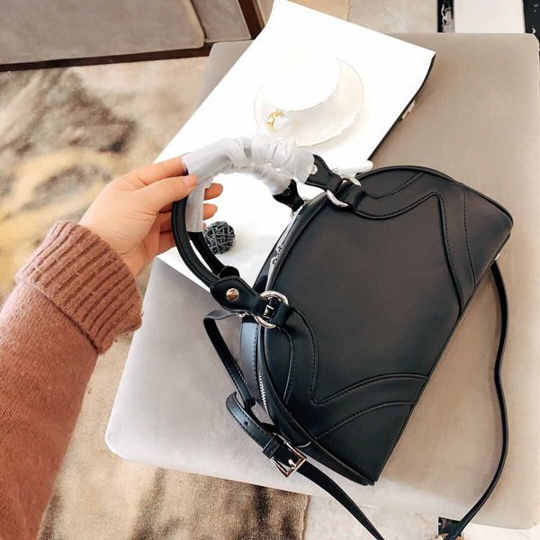 

designer crossbody bags fashion classic bag messenger shoulder chain bag dust bag purses ladies handbag