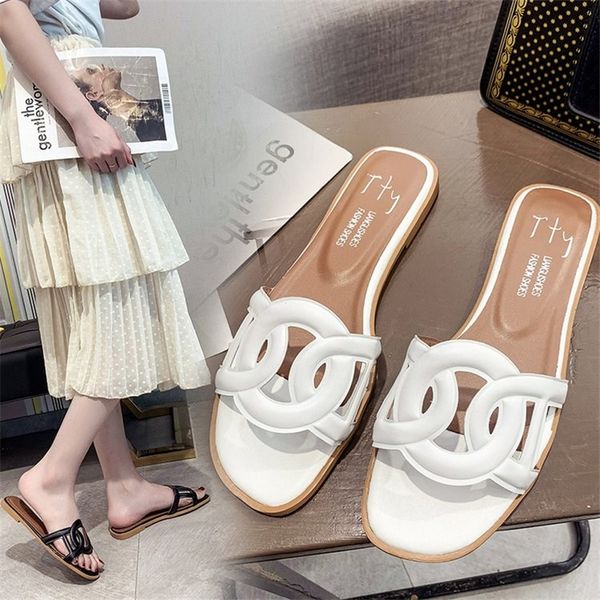

2019 summer new women's shoes fashion wear travel c-type beach shoes sandals slip wear-resistant soft bottom word slippers, Black