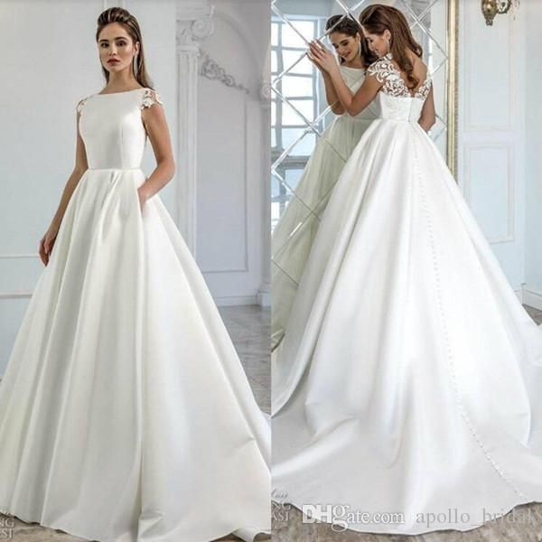 

2019 new lace long a-line wedding dresses scoop neck lace appliques sleeveless sweep train bridal gowns plus size custom made, White