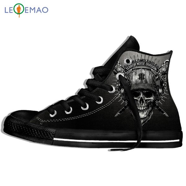 

custom logo image printing sneakers latest cartoon jolly roger skull & crossbones pirate flag canvas zapatos de mujer, Black