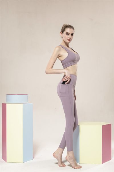 

cool yoga pant women summer hip-lifting fashion five-poin yoga athletic pants, White;red
