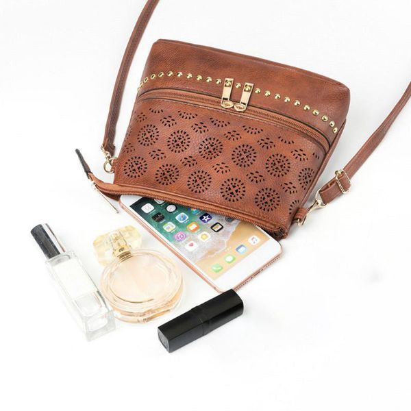

плечо мода женщины hollow shell crossbody сумка pu кожа ретро заклепки молния путешествия сумка сумки