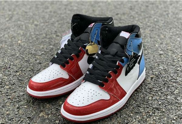 

1 high og fearless mens basketball shoes white university blue varsity red 1s designer sport sneakers