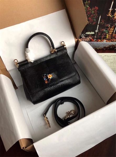 

Totes lilyleather