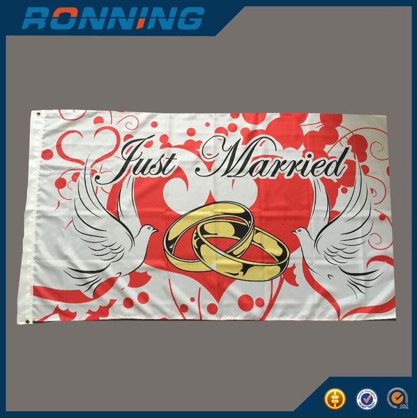 Just Married Flag Banner 90x150 cm Tessuto in poliestere stampato di alta qualità Flying Hanging 5x3 Ft Flags Indoor Outdoor Use, spedizione gratuita