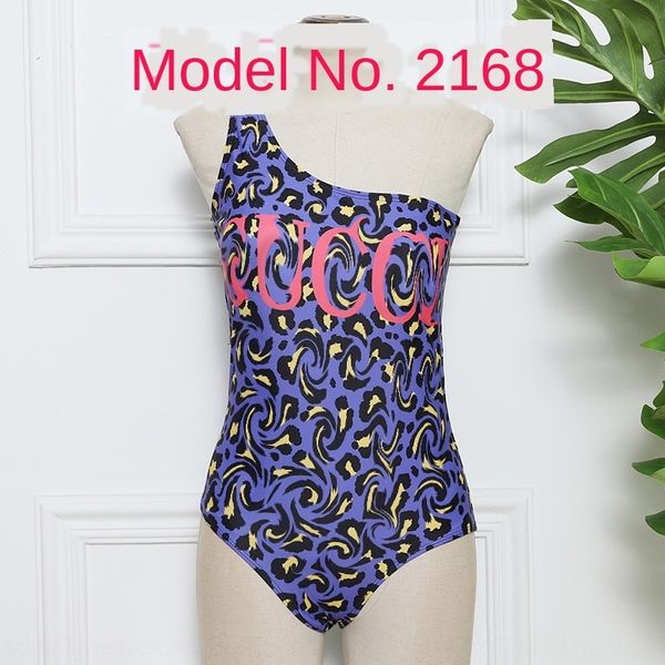 

2020 triangle one-piece single shoulder printed 2020 triangle one-piece swimsuit single swimsuit bikini shoulder printed bikini, White;black