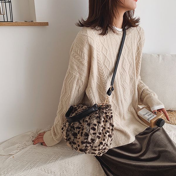 

women's crossbody bag fashion handbag large capacity casual bag