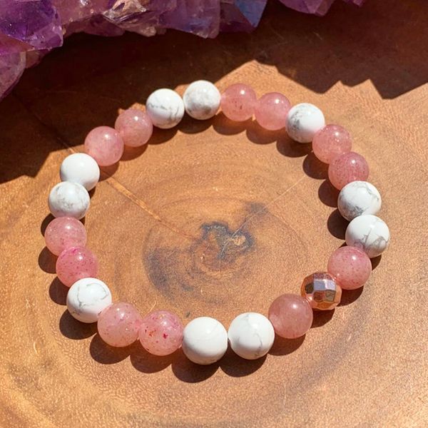 

wholesale strawberry crystal women`s howlite bracelet chakra healing feminine bracelet yoga wrist meditation mala, Golden;silver