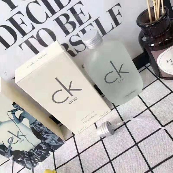 

19SS новые горячие моды нейтральных мужчин и женщин высокого качества Туалетная во