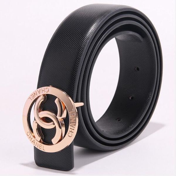 

2019A man's leather belt with a leather head