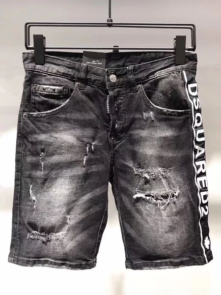 

2020 Мода Стиль Летний новый мужской Denim Short Coolguy Жан Вышивание Брюки Дыры джинсы Кнопка мужские брюки 9185-1