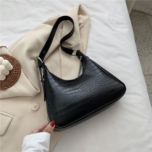 

travel stone pattern shoulder bags for women 2020 casual simple pu leather half moon bag lady solid tote small bag sacs femme