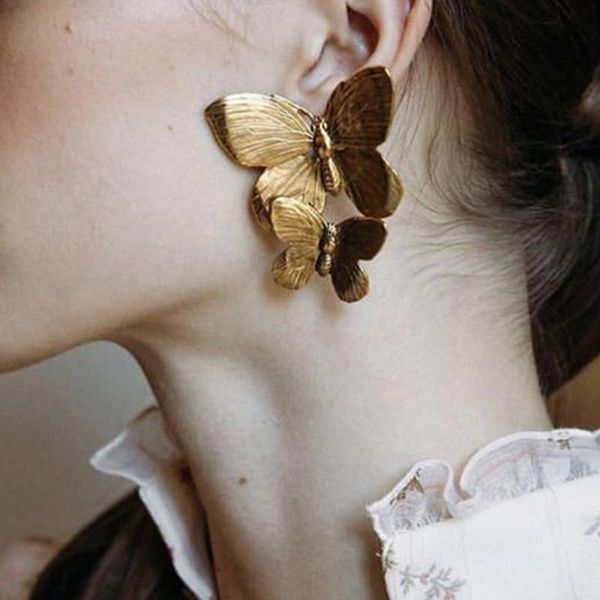

1pair vintage gold color butterfly big stud earrings european women hyperbole animals wing insect metal earrings jewelry e196, Golden;silver