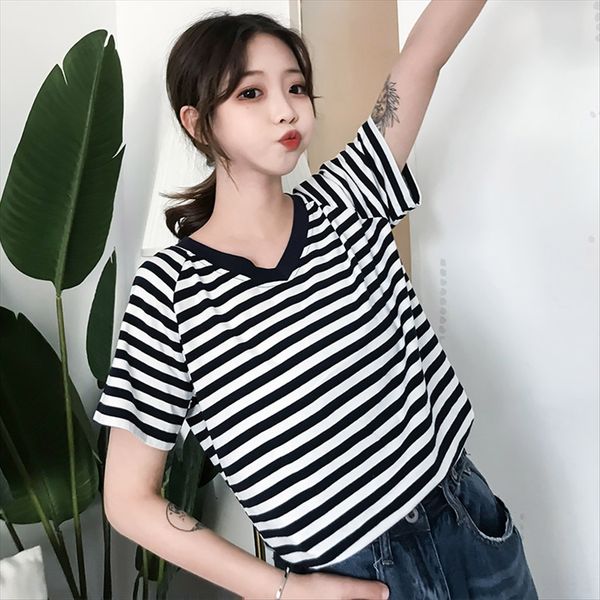 

women's 2020 striped v-neck bottoming loose female women's 2020 short-sleeved striped v-neck short-sleeved bottoming t-shirt loose, White