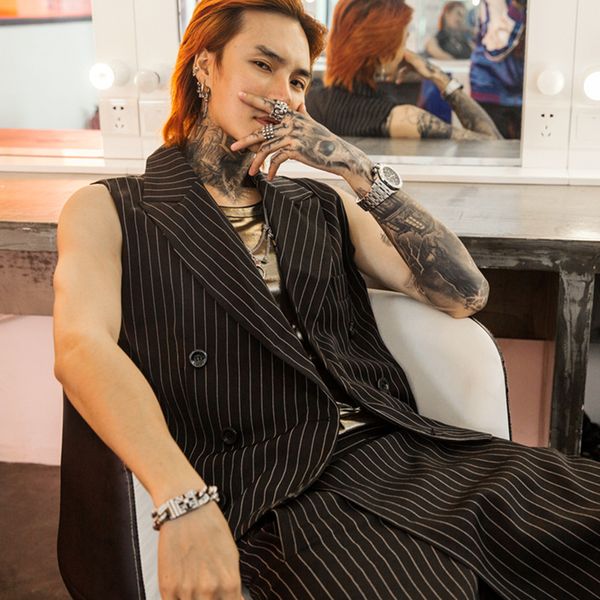 

2019 men fashion hip hop long suit vest nightclub singer stage costume men korean style slim fit waistcoat sleeveless dress vest, Black;white