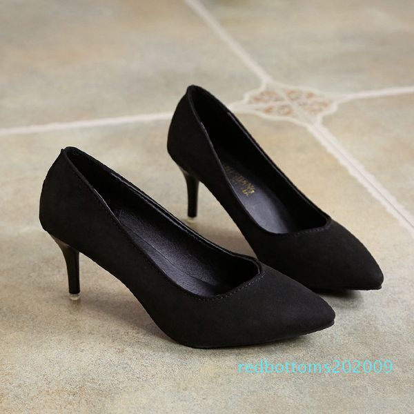 

одиноне обђв оѬоконене вокие каблђки иле мелкий Ѭо дики женин пѬо, Black