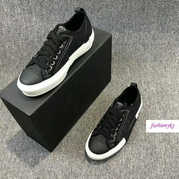 

classics b23 "single m classic as the main vision, in the way of large-area printing on the upper lovers shoes 35, Black