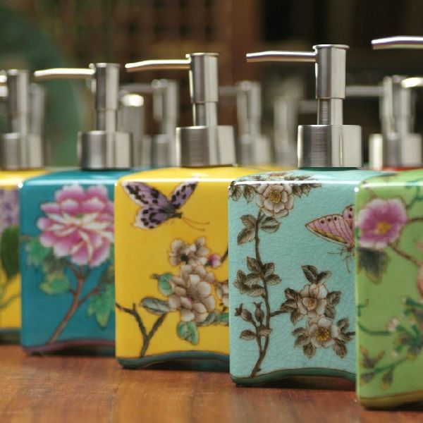 

500ml artistic exquisite handpainted collectible porcelain liquid soap dispenser perfume bottle lotion bottle bartending tool