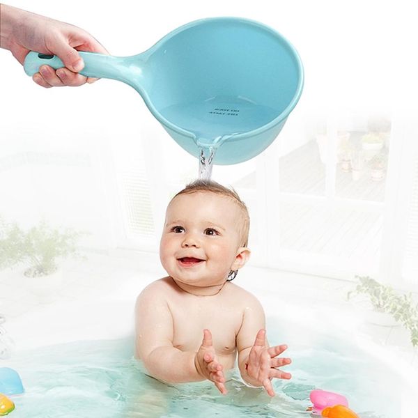 

baby shower tools plastic thickened water scoop long-handle water scoop shower scoop for baby children bathing
