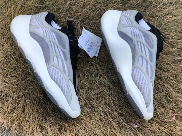 

released authentic originals 700 v3 azael fw5191 fw5190 ef9897 white kanye west men women running shoes sports sneakers with box, Black