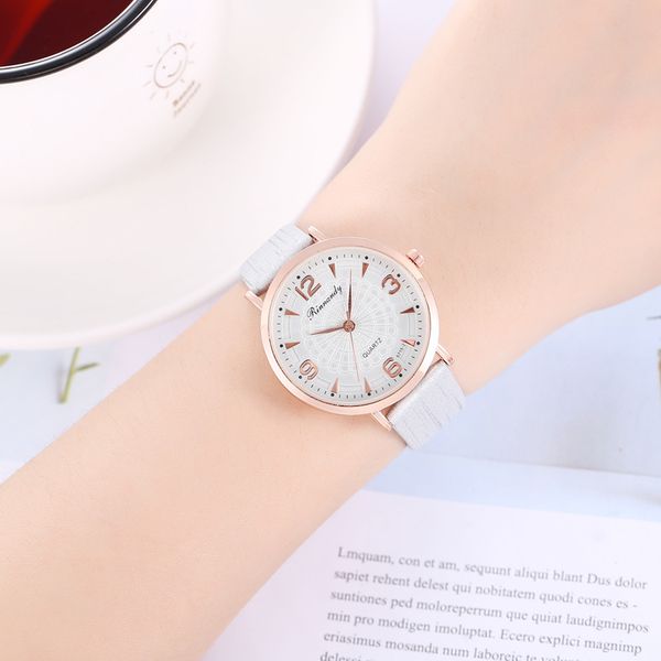 

2019 new cross-border style seller ultra thin digital leather women watch student fashion watch women, Slivery;brown