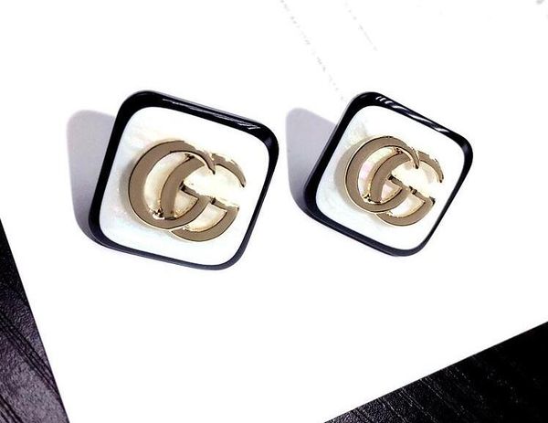 

новый дизайнер полный горный хрусталь письмо кисточкой серьги для женщин мода серьги-гвоздики ювелирные изделия подарки золото и серебро 931, White