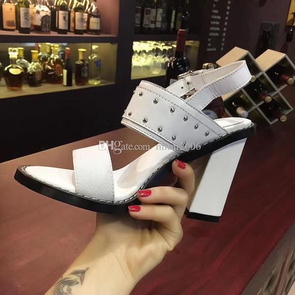 

new arrivals 2020 luxury women sandal thrill heels women unique designer pointed toe dress wedding shoes shoes letters heel sandal, Black