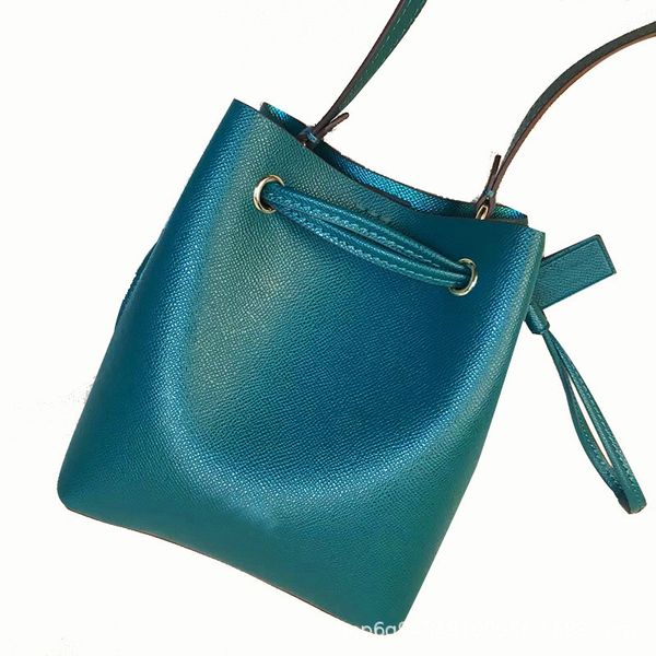 

2020 new leather cowhide drawstring bucket bag shoulder portable messenger bag large capacity women tide