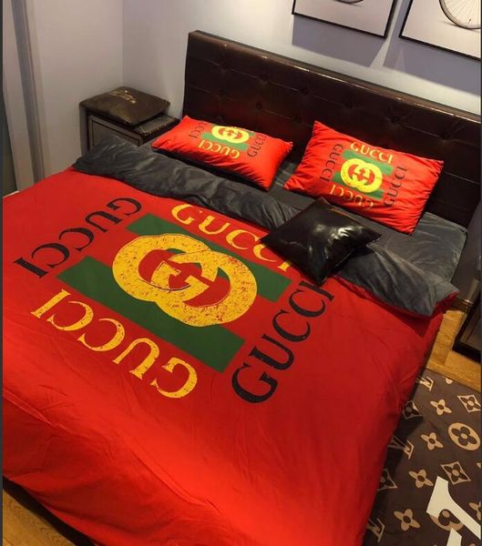 A8 Gucci Branded Winter Polyester Cotton Bedding Set Sheet Duvet