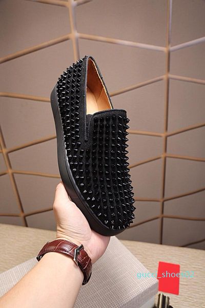 

designer sneakers bottom is red shoe low cut suede spike for men and women luxury shoes party wedding crystal rivet sneaker withbox g02, Black