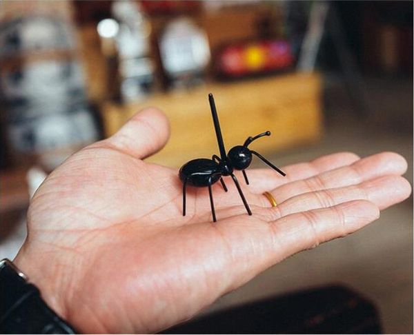 

2020 cute new creative mini black plastic ant food fork cute home decorating party fruit fork