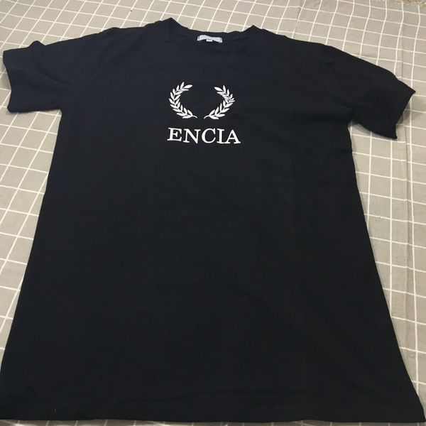 

19SS NEW ARRIVAL Casual Mens Designer T Shirts Hot Seller Multi-size Designer Shirts Letter Printing Mens Short Sleeves Loose Version