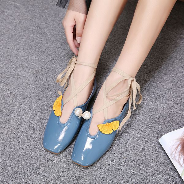 

2019 new korean version with flat square square pearl color mary jane single shoes female, Black