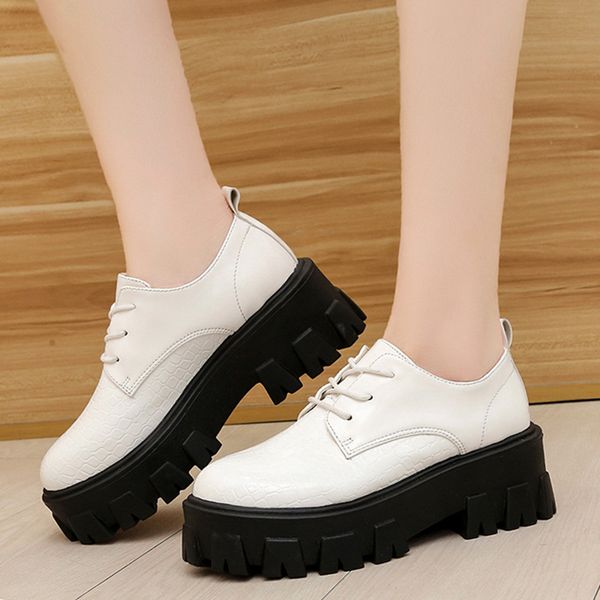 

rimocy 2020 spring women flat platform shoes patent leather flats lace up patchwork oxfords shoes woman creepers, Black