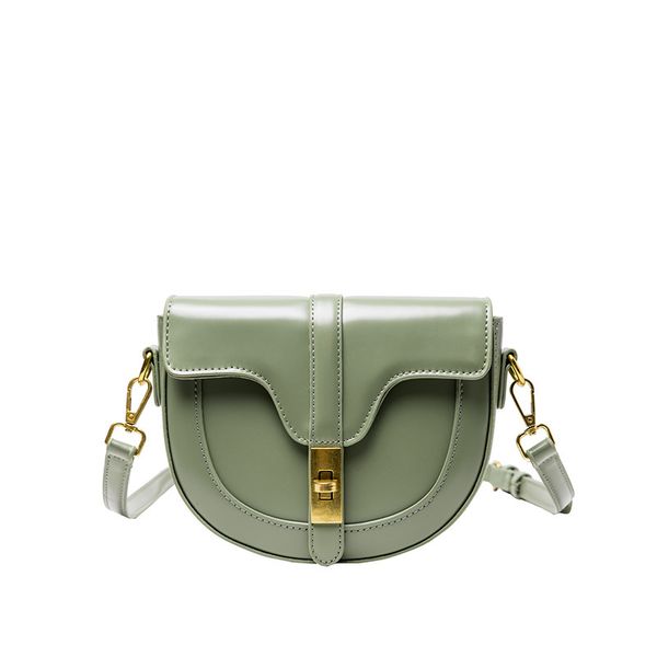 

2020 new spring retro fashion semicircle saddle bag female wild cowhide lock clamshell shoulder messenger bag tide