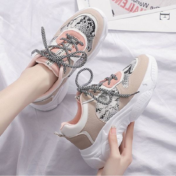 

thick-soled high heels female 2019 autumn new large size casual rhinestone mesh breathable embroidery low to help women's shoes, Black