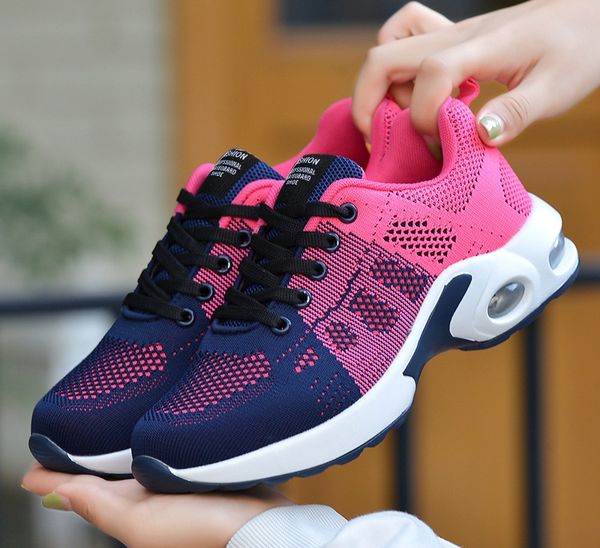 

2020 womens sports and leisure shoes non slip rubber sole fashion runing shoes soft soles black/gray/white sizes 35-41 as1722