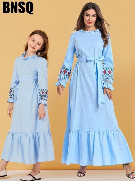 

мать дочь вышивки муслима абая платье макси детская одежда семейный matching эпикировка кимоно длинные одеяния ид рамадан исламский, Red