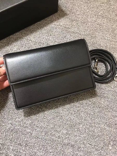 

high-end customized quality single-shoulder bag fashion brand designer hand crossbody bag fashion trend street style bag dual-use
