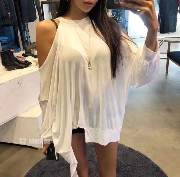 

2019 early autumn south korea simple cool non-symmetrical off-shoulder halter bat sleeve loose-fit fashion t-shirt, White