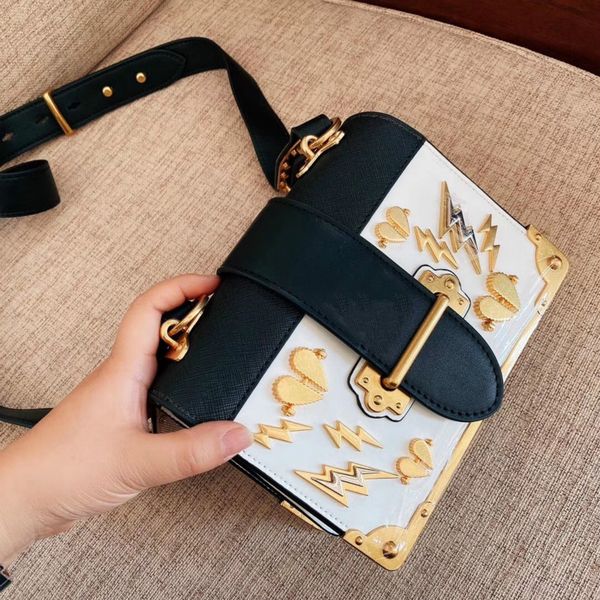 

designer handbag women shoulder bag hearts sequined fashion flap cfy2002273