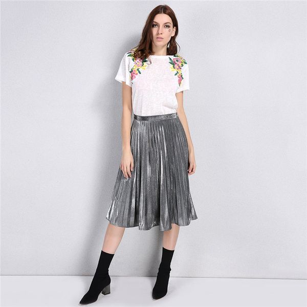 

New Early Spring Embroidered Floral Women T Shirt Two Type Shoulder Floral Design Knit Tops Tees for Ladies